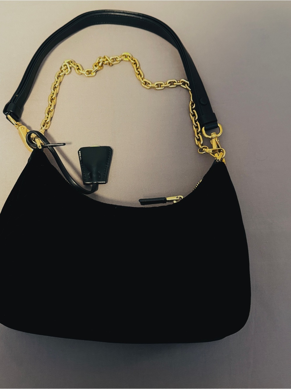 Prada Re-Edition Mini Velvet Bag - Picture 4 of 14
